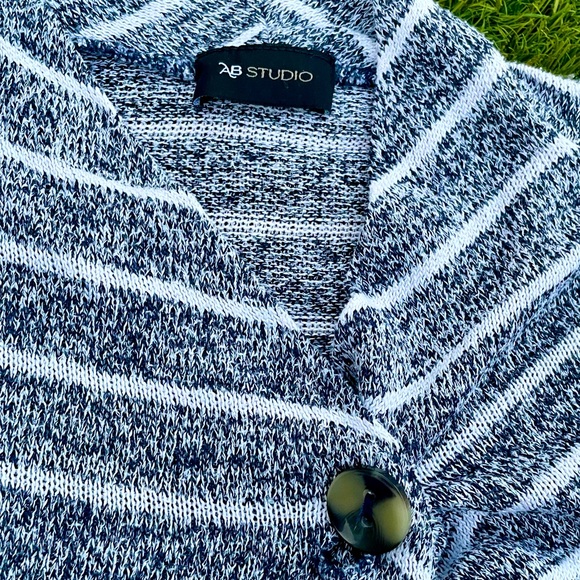 AB Studio Womens Gray Striped Asymmetrical Hem Cardigan Sweater Size L - Picture 3 of 6